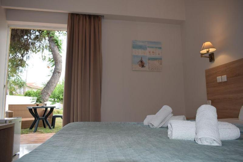 Marzi Beach And Bungalows Kokkonion Exterior photo