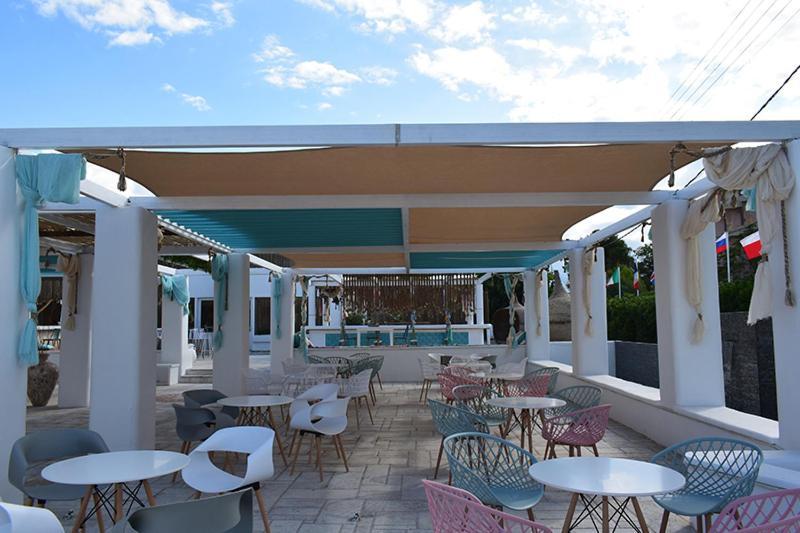 Marzi Beach And Bungalows Kokkonion Exterior photo