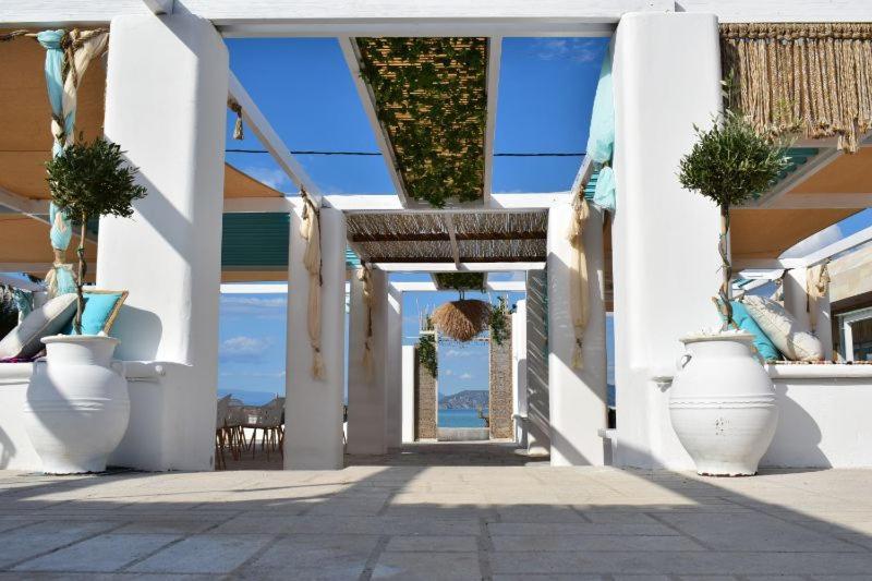 Marzi Beach And Bungalows Kokkonion Exterior photo