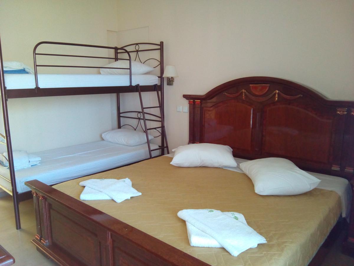 Marzi Beach And Bungalows Kokkonion Room photo