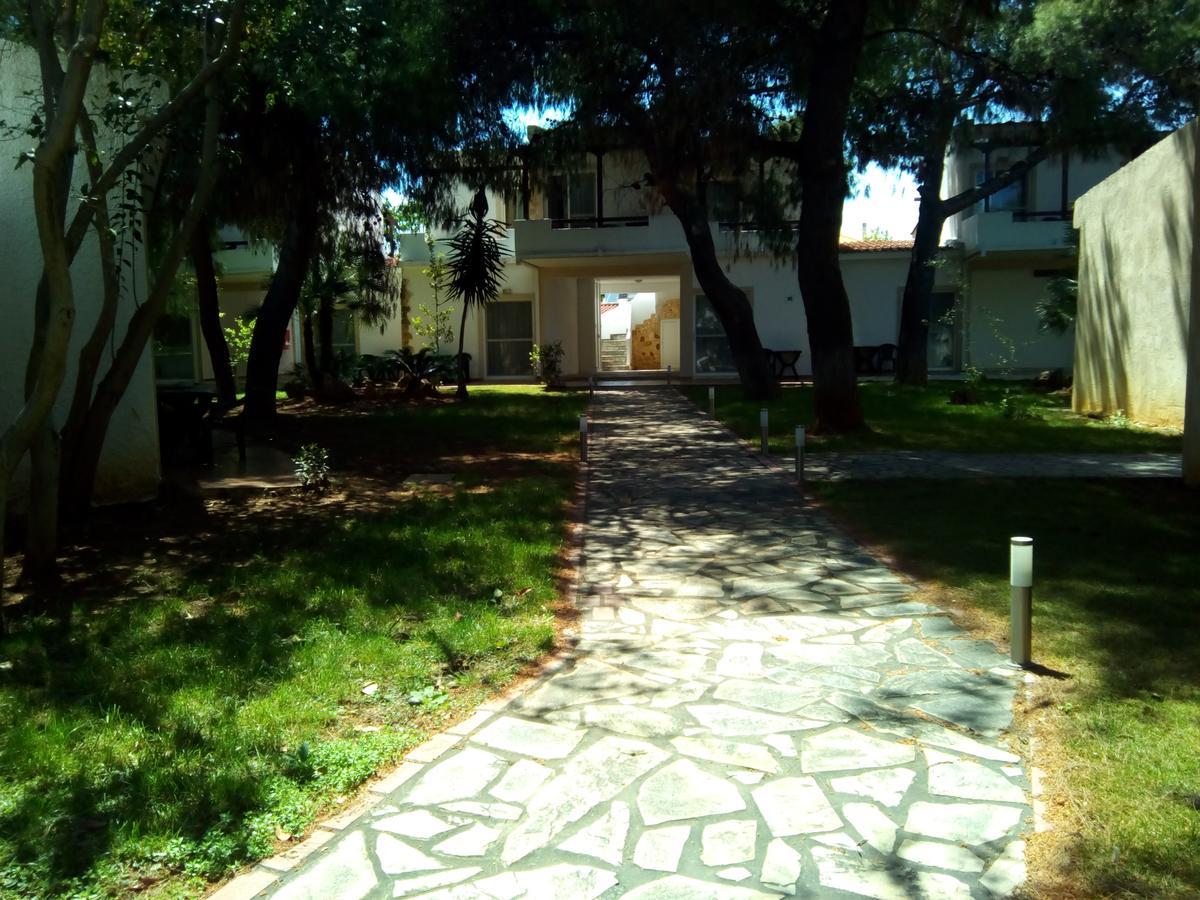 Marzi Beach And Bungalows Kokkonion Exterior photo