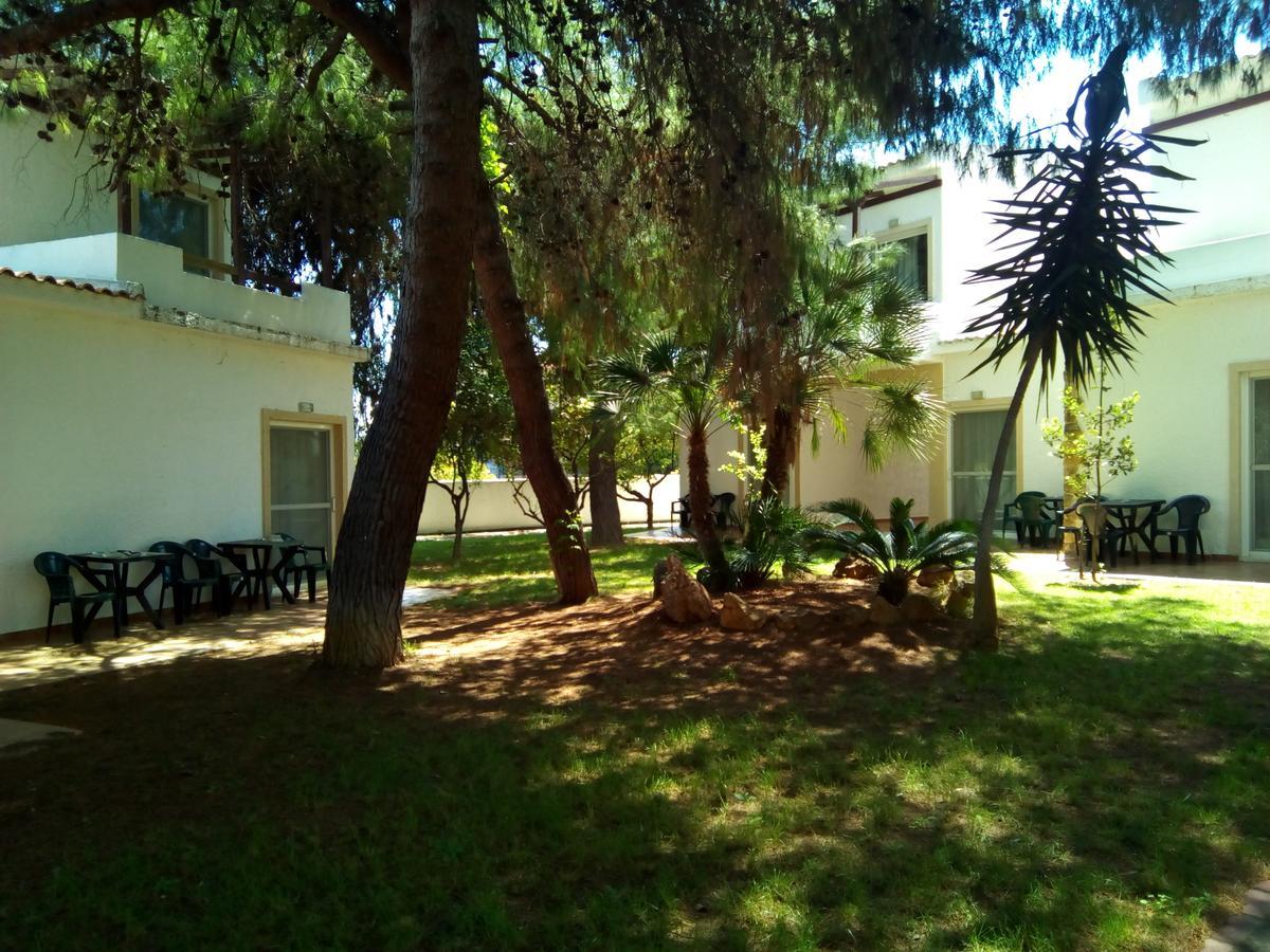 Marzi Beach And Bungalows Kokkonion Exterior photo