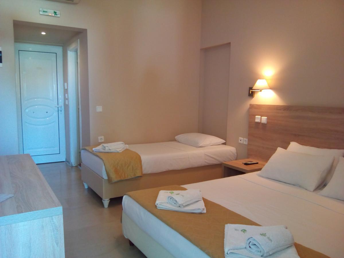 Marzi Beach And Bungalows Kokkonion Exterior photo