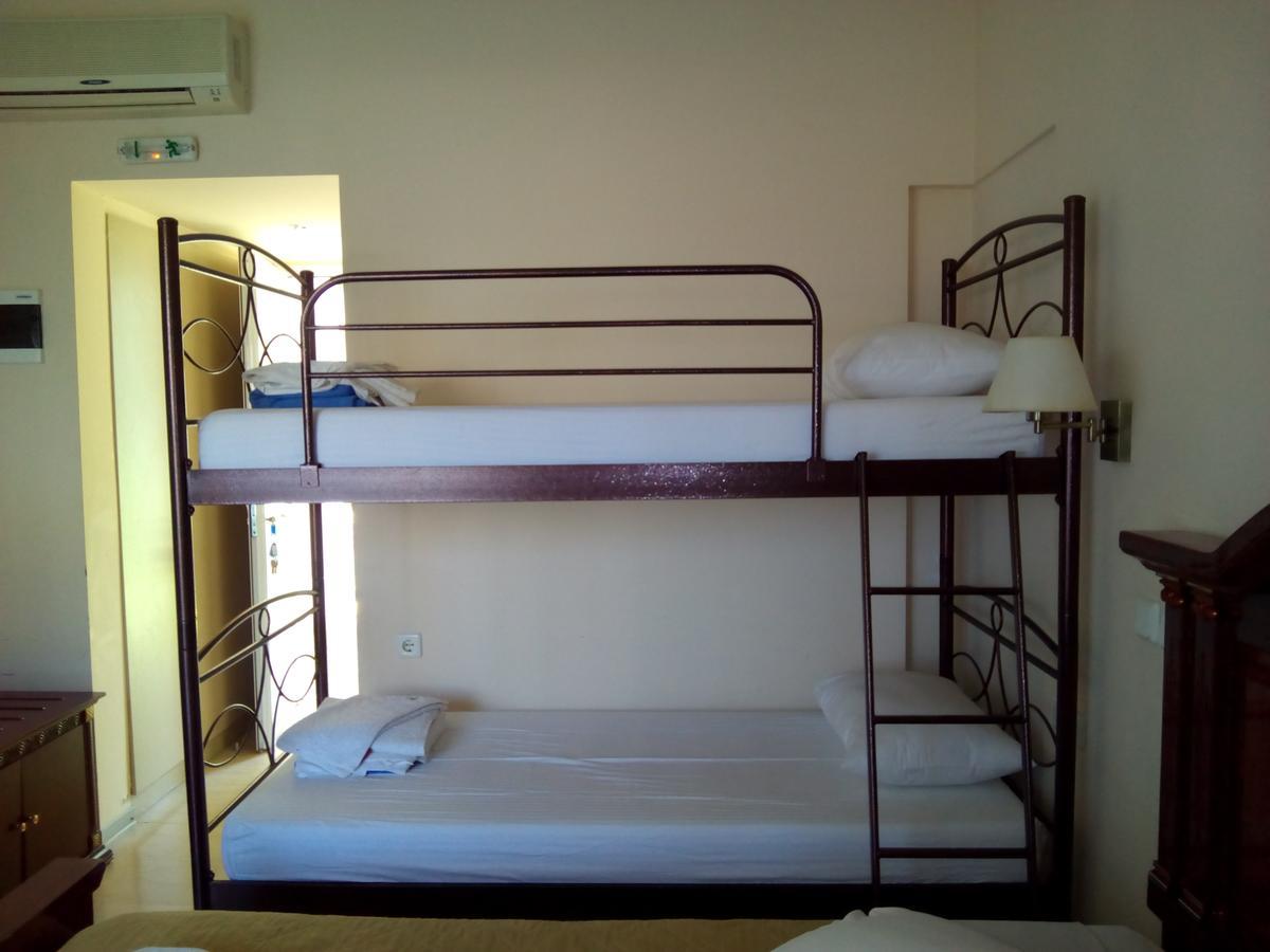 Marzi Beach And Bungalows Kokkonion Room photo